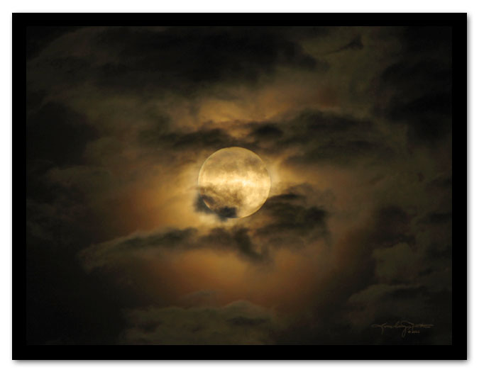 full moon with clouds from May 17, 2011